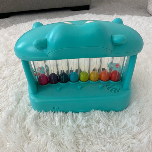 B. Toys Hippo Pop Play Piano - Picture 7 of 10